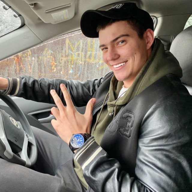 Дмитрий МРЭО - Консультант по оформлению водительских документов